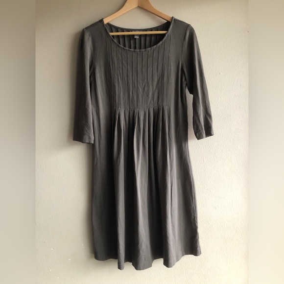 Robe Verte VPL Avec Bandes Contrastées Et Découpes - Taille L - Neuf Sans étiquettes - Style Coupé Unique